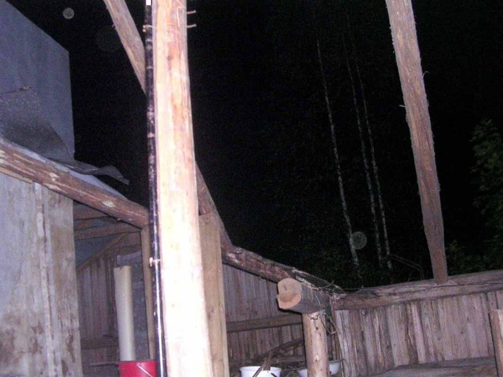 Aluskateet-ruoteet-pois-nyt-oli-kiire Seurasimme huolestuneena ja jännityksellä, milloin ilmestyvät aluskate ja ruoteet, sillä nythän olisi kiire