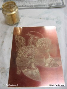 Juhlakengät - kuparilevylle syövytettynä ja kultapigmenttikokeilulla